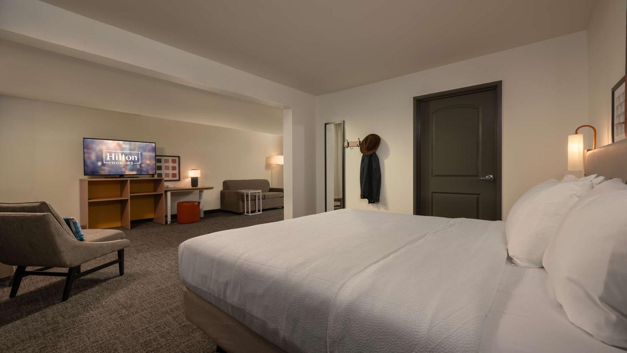 Spark By Hilton Houston Bush Intercontinental Airport Exterior photo